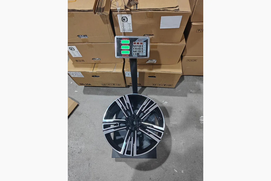 BMW 7 Series G70/G71 2022- Geschmiedete OEM-Felgen R21 (4 Stk) Foto 12