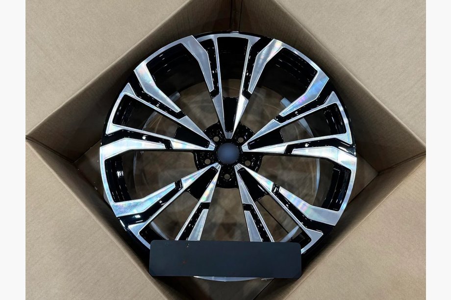 BMW X7 G07 2019- Geschmiedete Felgen OEM R23 V3 (4 Stk) Image