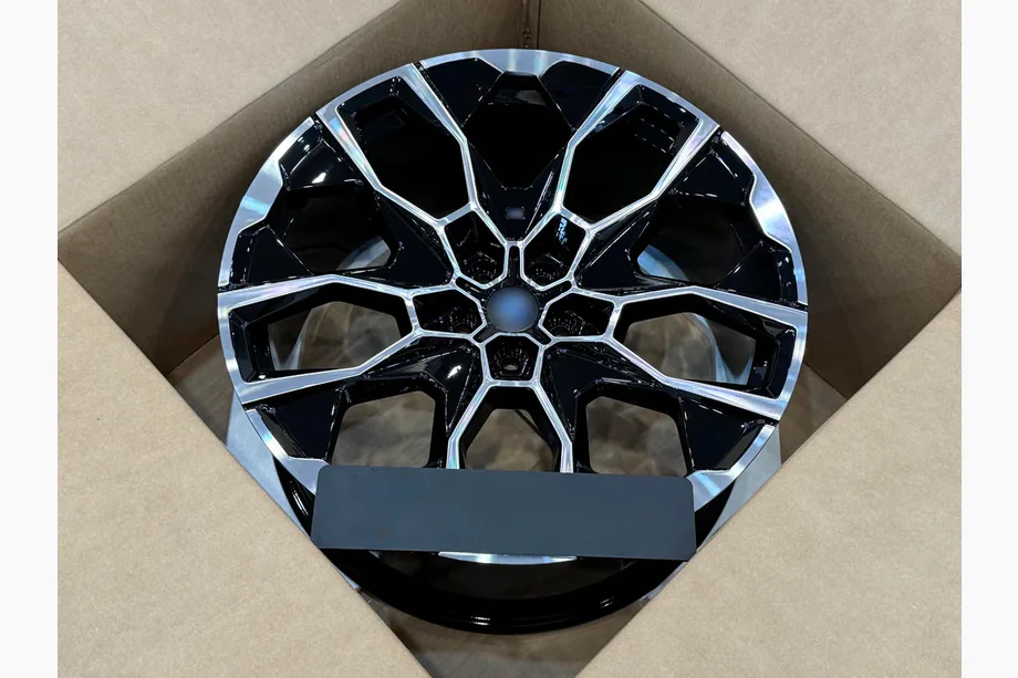 BMW X7 G07 2019- Geschmiedete OEM Felgen R22 V5 (4 Stk) Foto 3