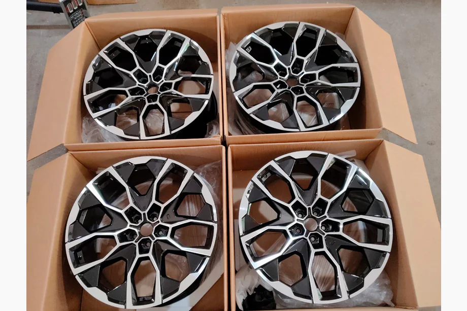 BMW X7 G07 2019- Geschmiedete OEM Felgen R22 V5 (4 Stk) Foto 8