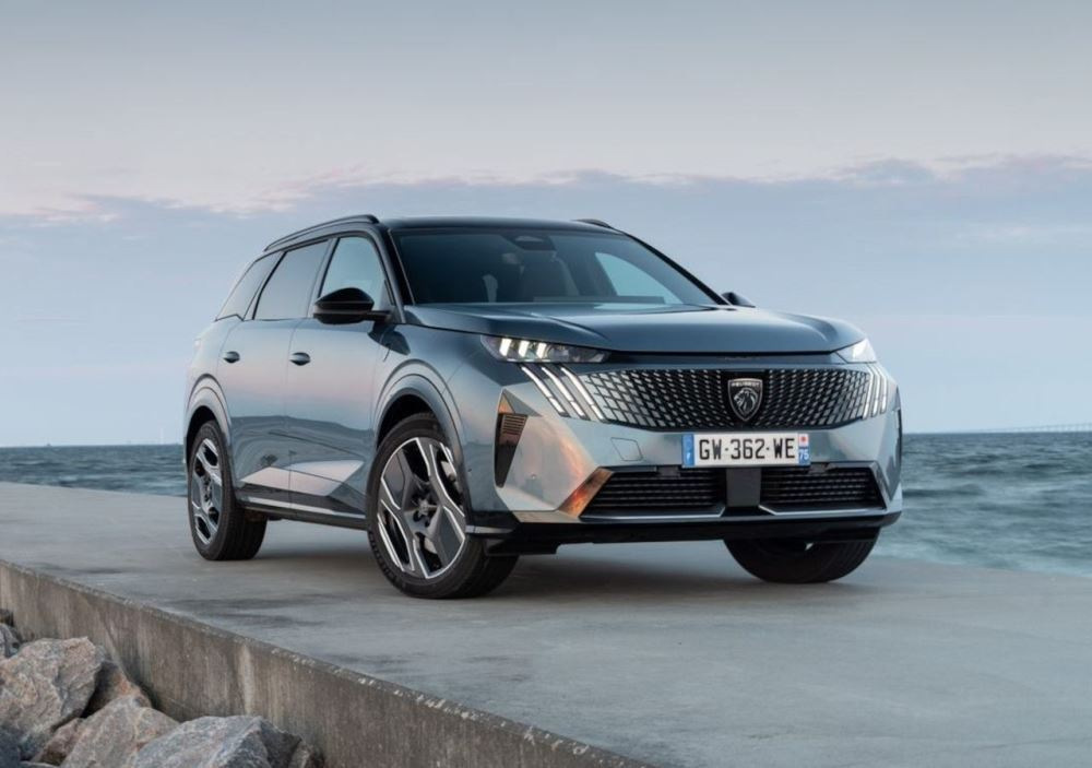 Test des Hybrid-Peugeot 5008 der dritten Generation