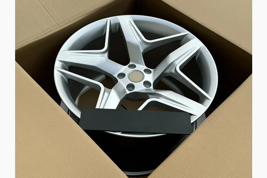 Ferrari 488 GTB 2015-2019 Geschmiedete OEM Felgen R21 R22 (4 Stk) Foto 5