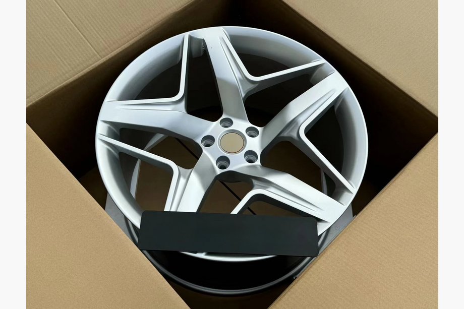 Ferrari 488 GTB 2015-2019 Geschmiedete OEM Felgen R21 R22 (4 Stk) Foto 3