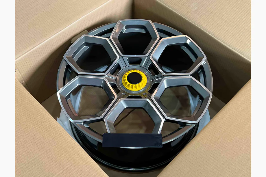 Lamborghini Huracan 2014- Geschmiedete OEM Felgen R20 V1 (4 Stk) Image