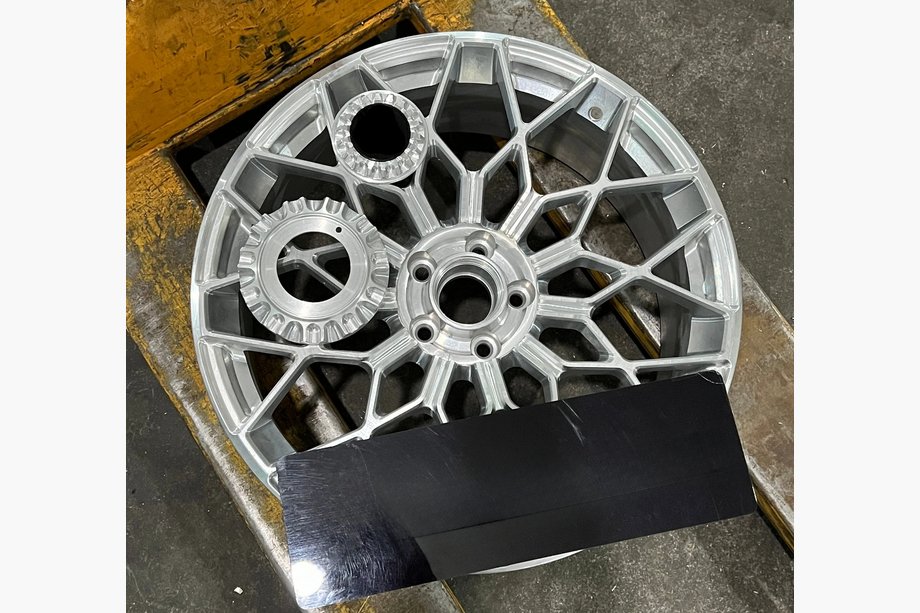 Lamborghini Huracan 2014- Geschmiedete OEM Felgen R20 R21 V2 (4 Stk) Foto 3