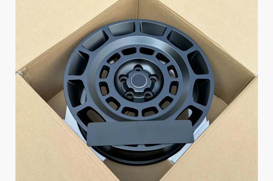 Land Rover Defender 2019- Geschmiedete OEM Felgen R20 V4 (4 Stk) Foto 4