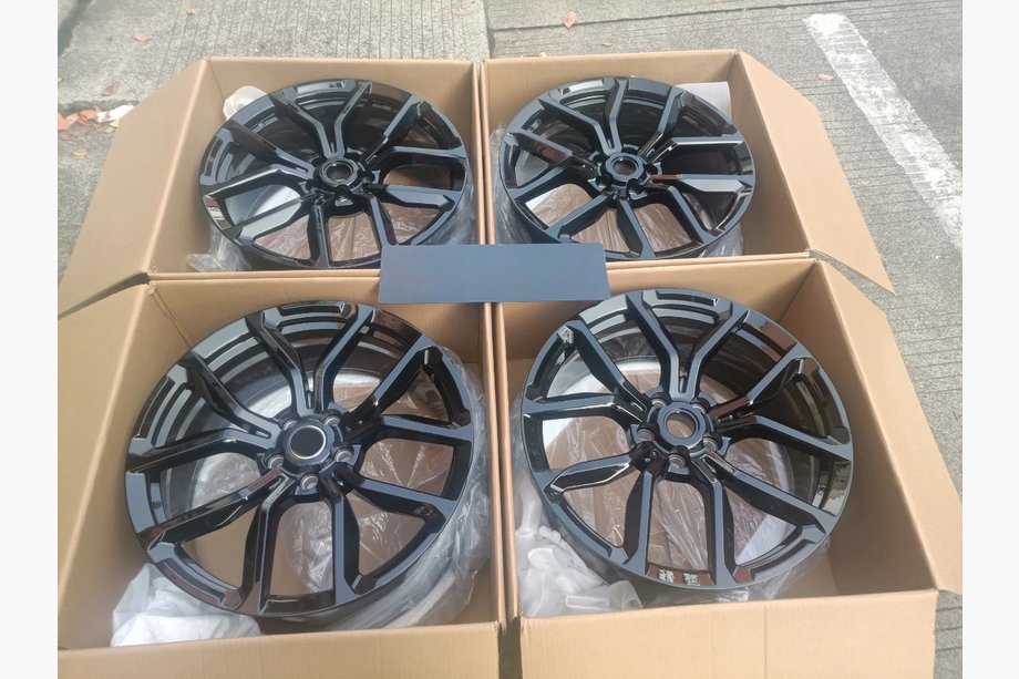 Range Rover Sport 2014-2022 Geschmiedete OEM-Felgen R21 (4 Stk) Foto 6