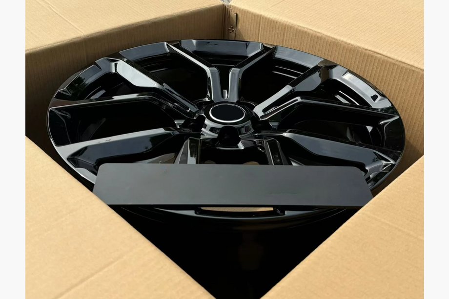 Range Rover Sport 2014-2022 Geschmiedete OEM-Felgen R21 (4 Stk) Foto 5
