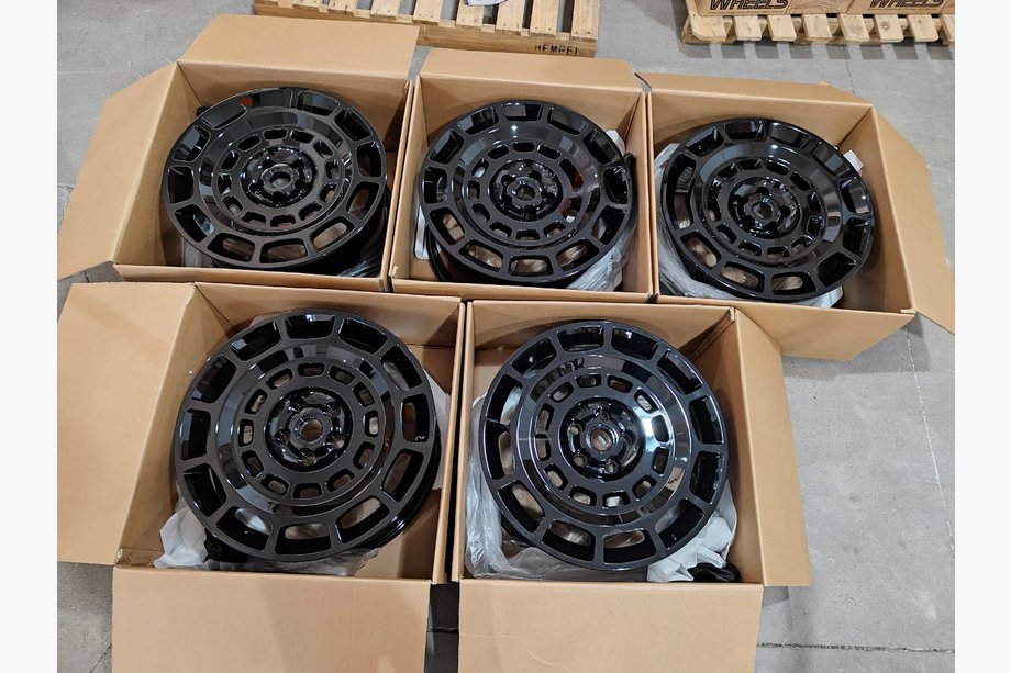 Land Rover Defender 2019- Geschmiedete OEM Felgen R20 V6 (4 Stk) Foto 7