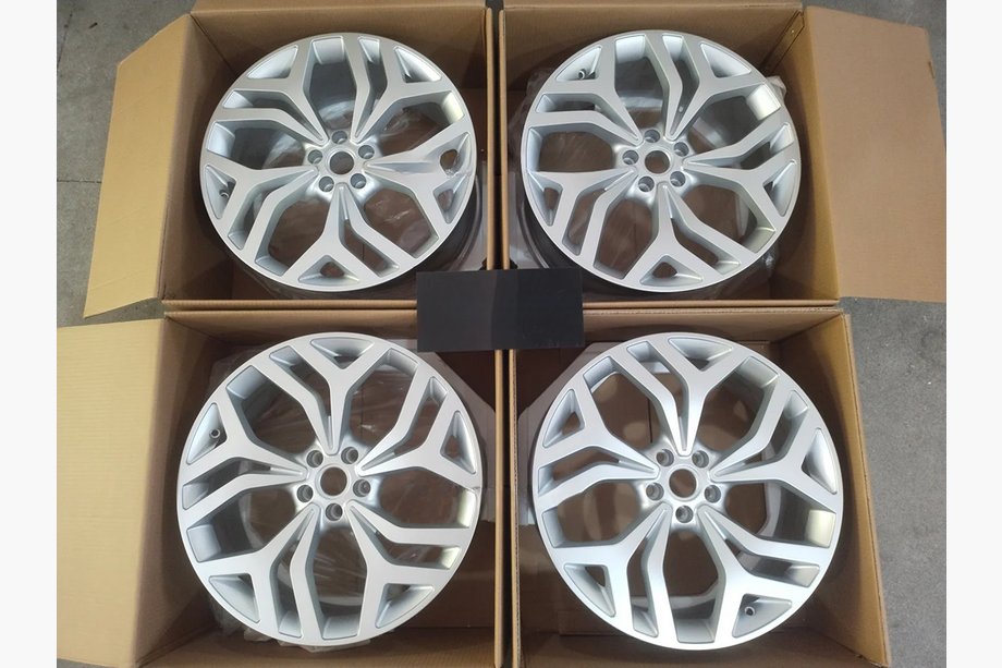 Range Rover Evoque 2018- Geschmiedete OEM Felgen R20 (4 Stk) Image