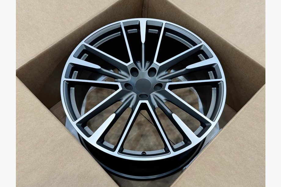 Maserati Ghibli 2013-2023 Geschmiedete OEM Felgen R22 (4 Stk) Foto 2
