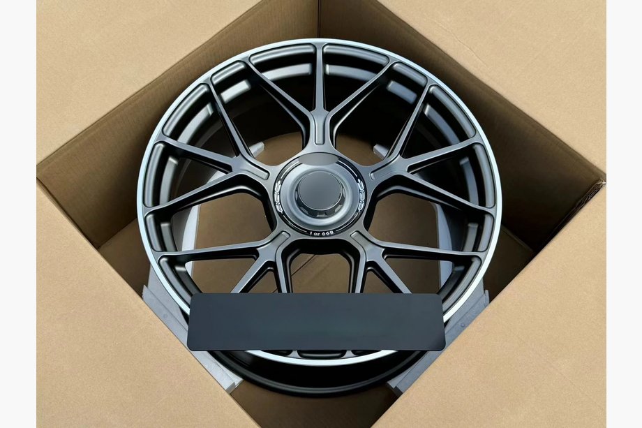 Mercedes C-class W206 2022- Geschmiedete OEM Felgen R20 (4 Stk) Foto 3