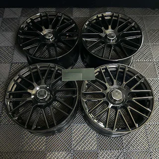 Geschmiedete OEM Felgen R19 (4 Stk) Foto 3