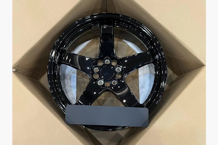 Nissan Skyline 1998-2002 Geschmiedete OEM Felgen R19 (4 Stk) Foto 1