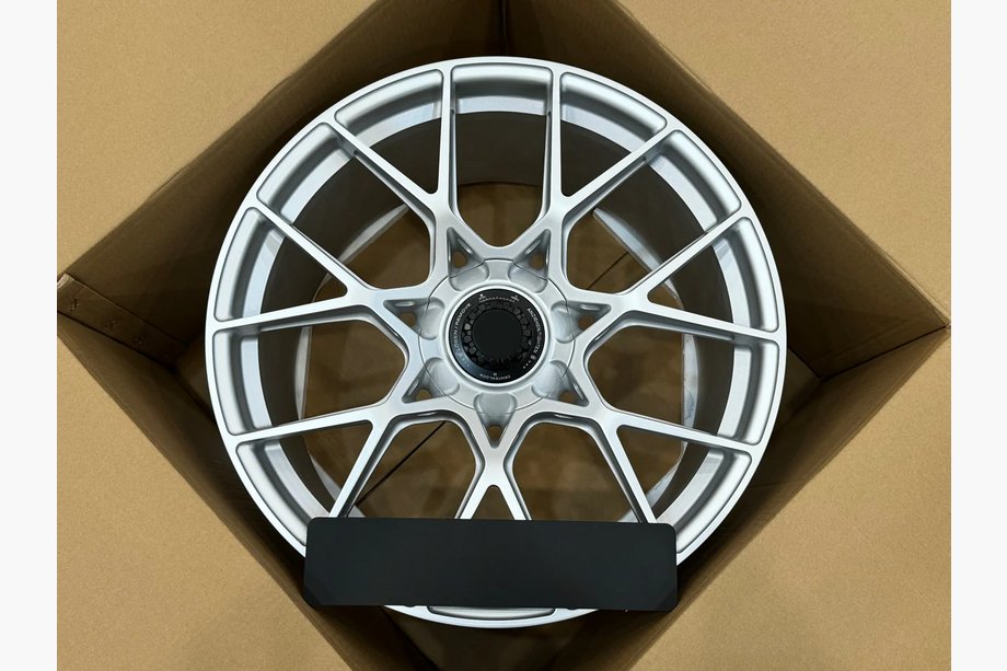 Porsche Boxster/Cayman 982 (718) 2016- Geschmiedete OEM Felgen R19 (4 Stk) Foto 2