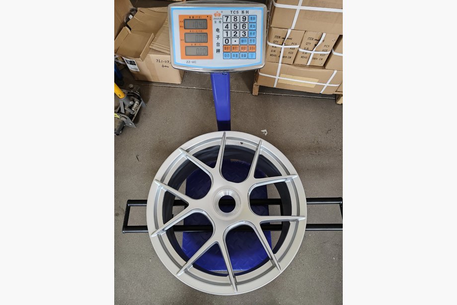 Porsche 911 (992) 2018– Geschmiedete OEM Felgen R20 R21 V14 (4 Stk) Foto 12