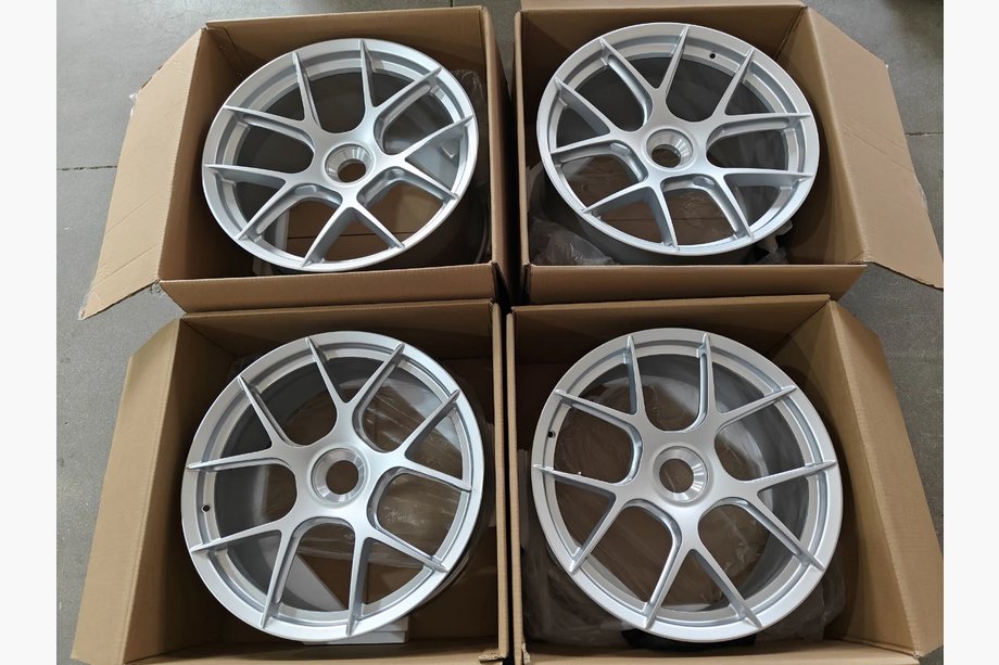 Porsche 911 (991) 2011–2019 Geschmiedete OEM Felgen R20 R21 V14 (4 Stk) Foto 8