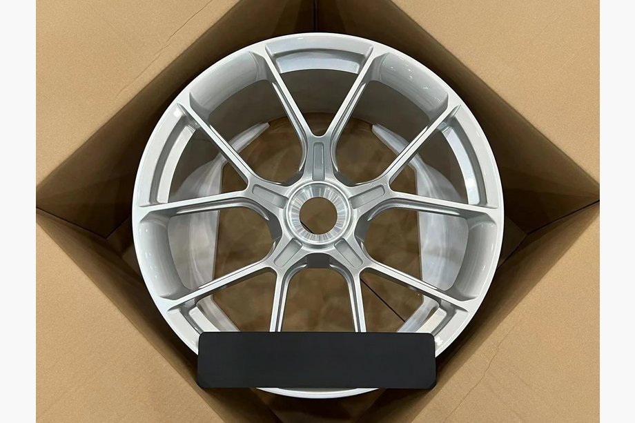 Porsche 911 (991) 2011–2019 Geschmiedete OEM-Felgen R21 (4 Stk) Image