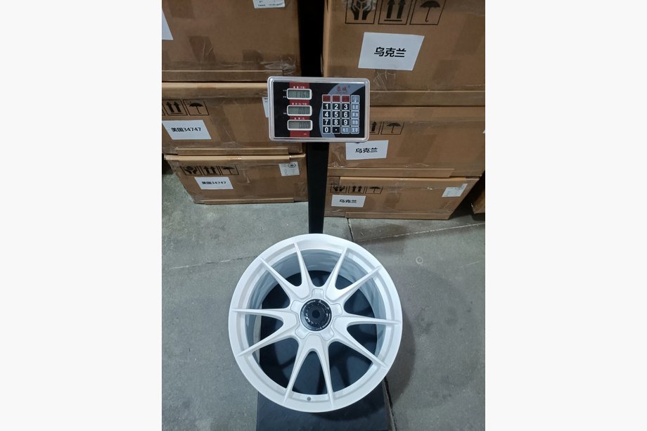 Porsche 911 (997) 2004–2012 Geschmiedete OEM Felgen R19 V2 (4 Stk) Foto 10