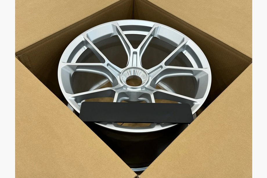 Porsche 911 (991) 2011–2019 Geschmiedete OEM Felgen R20 V4 (4 Stk) Foto 4