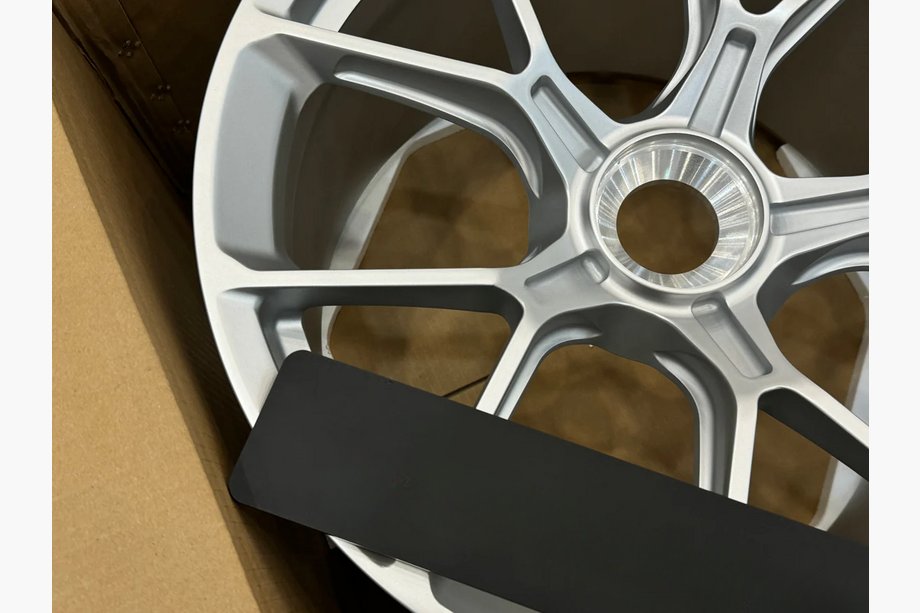 Porsche 911 (991) 2011–2019 Geschmiedete OEM Felgen R20 V4 (4 Stk) Foto 9