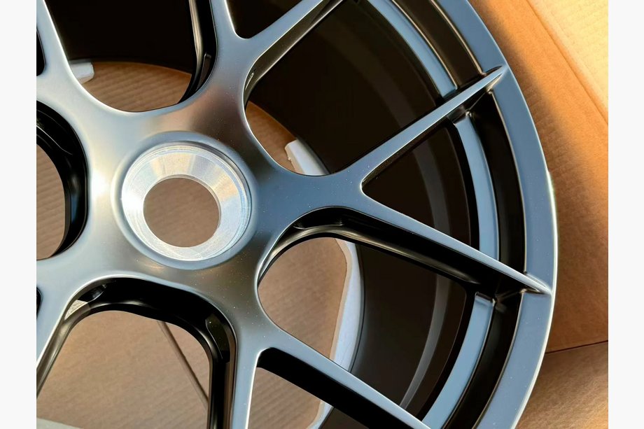 Porsche 911 (992) 2018– Geschmiedete OEM Felgen R20 R21 V31 (4 Stk) Foto 9
