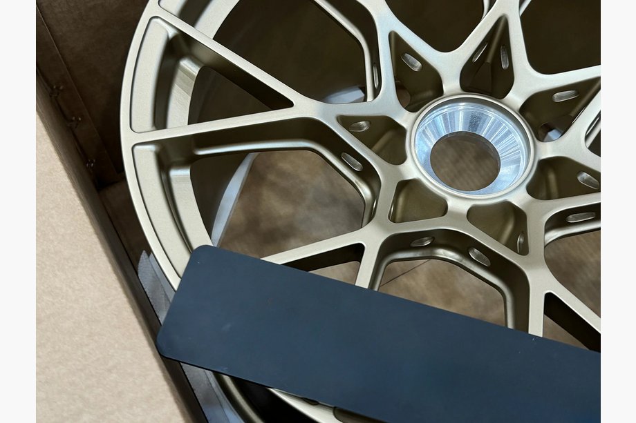 Porsche 911 (992) 2018– Geschmiedete OEM Felgen R20 R21 V32 (4 Stk) Foto 9