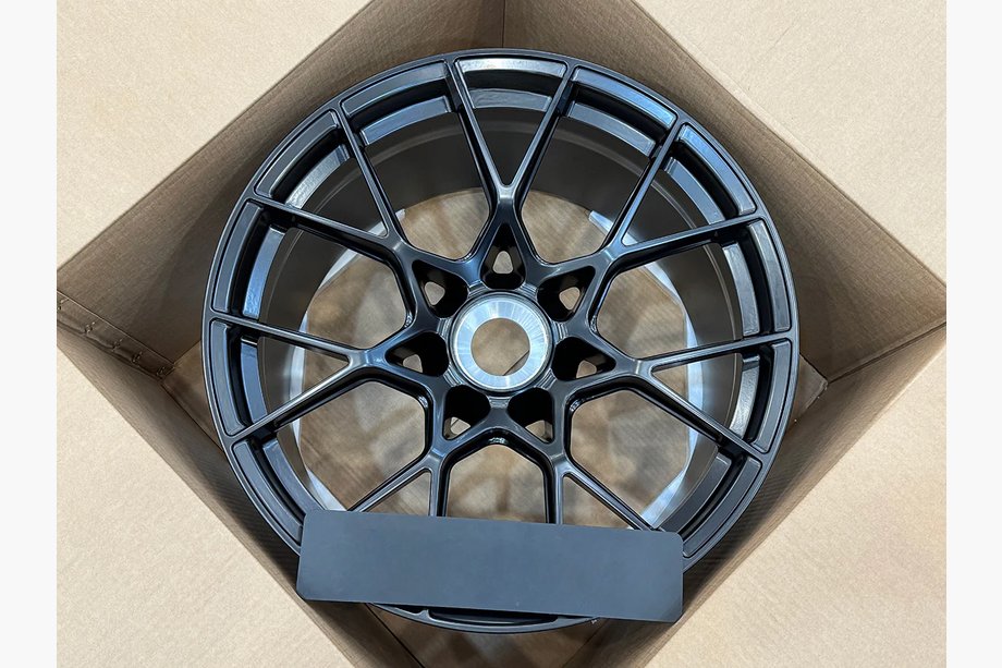 Porsche 911 (992) 2018– Geschmiedete Felgen OEM R21 V3 (4 Stk) Foto 1