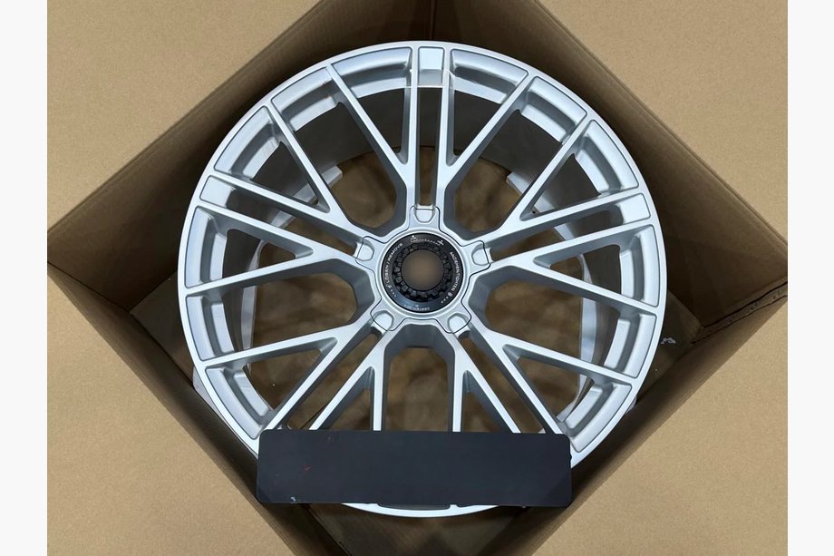 Porsche Taycan 2019- Geschmiedete Felgen OEM R21 V3 (4 Stk) Foto 12