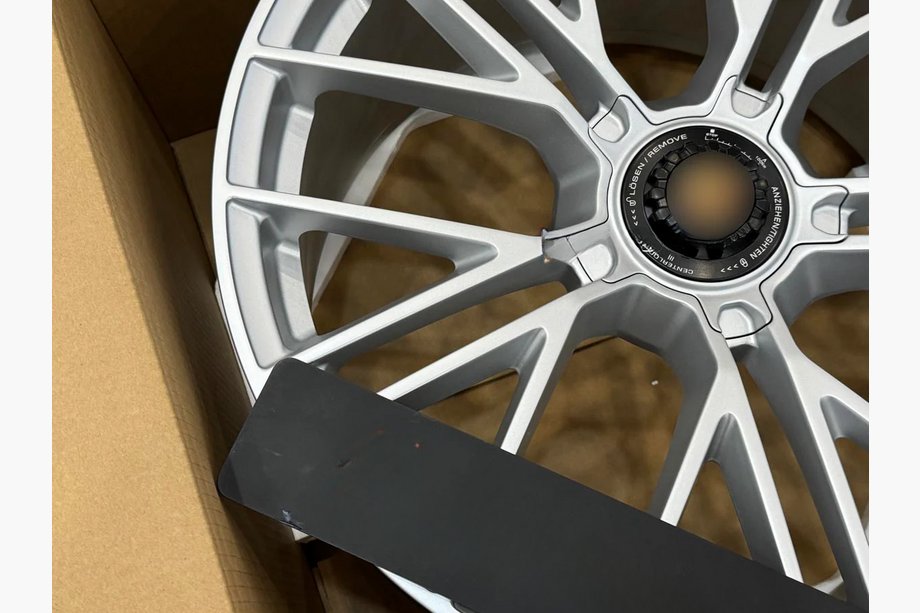 Porsche Taycan 2019- Geschmiedete Felgen OEM R21 V3 (4 Stk) Foto 7