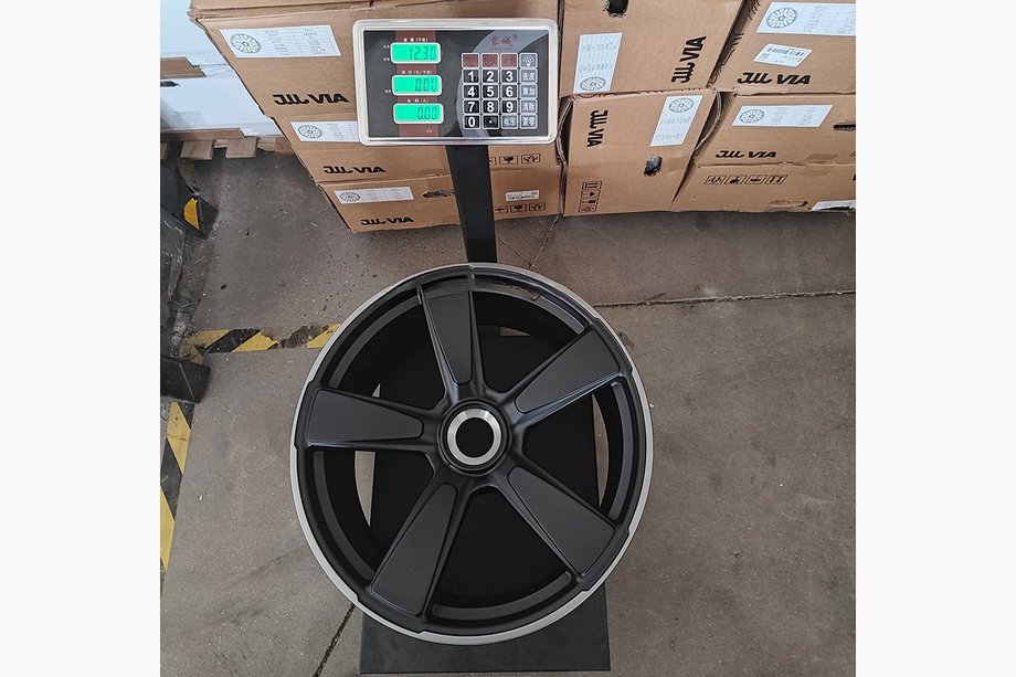 Porsche 911 (992) 2018– Geschmiedete OEM Felgen R20 R21 V37 (4 Stk) Foto 13