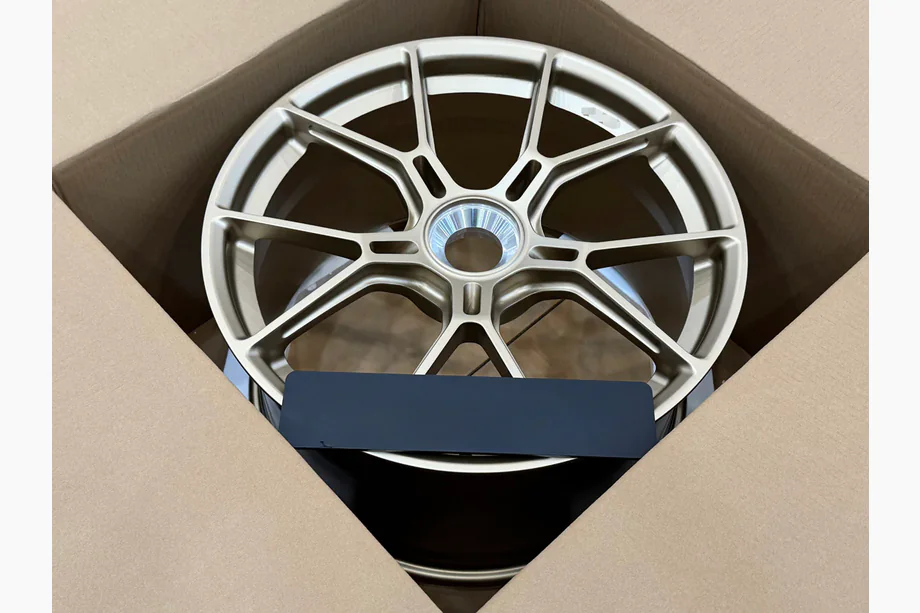 Porsche 911 (992) 2018– Geschmiedete OEM Felgen R20 R21 V42 (4 Stk) Foto 7