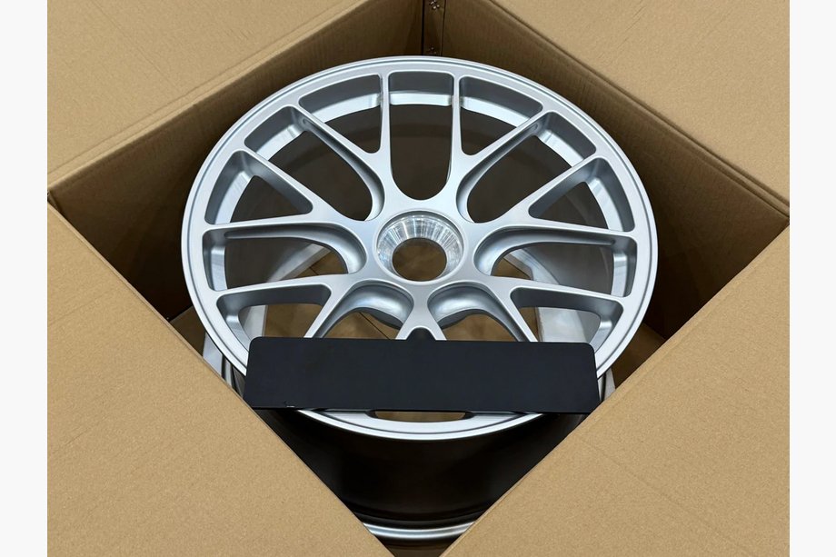 Porsche 911 (991) 2011–2019 Geschmiedete OEM Felgen R20 V6 (4 Stk) Foto 4
