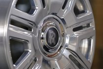 Rolls-Royce Cullinan 2018- Geschmiedete OEM R22 V3 Felgen (4 Stk) Foto 3