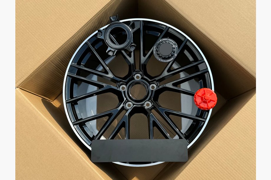 Porsche Panamera 2023– Geschmiedete OEM Felgen R21 V1 (4 Stk) Foto 3