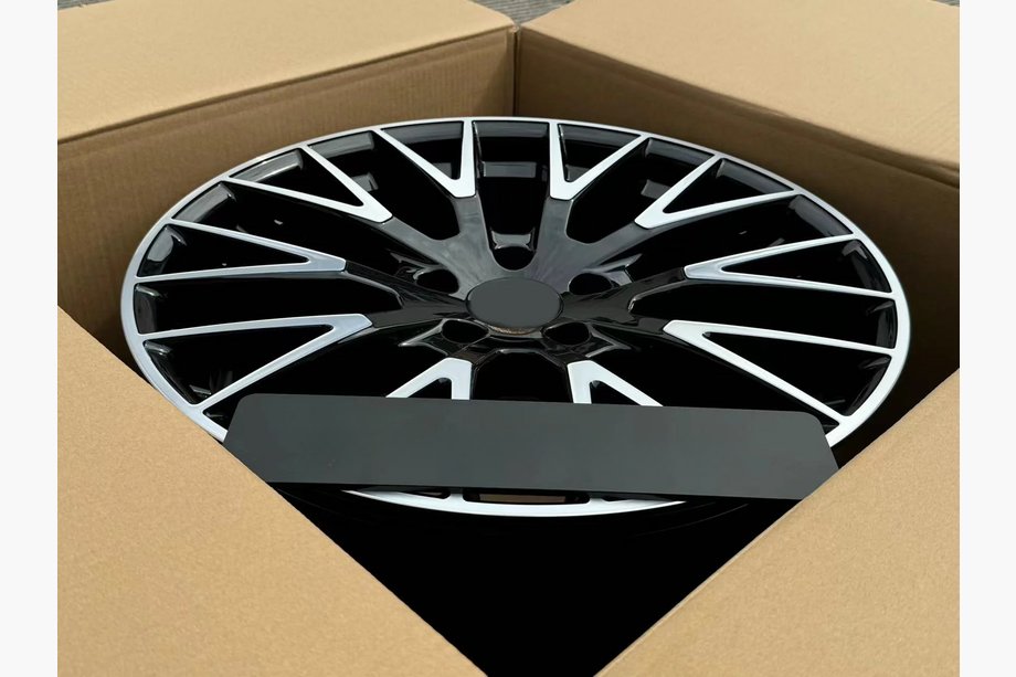 Porsche Panamera 2023– Geschmiedete OEM R21 V2 Felgen (4 Stk) Foto 5
