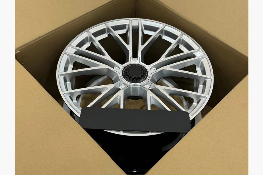 Porsche Panamera 2023– Geschmiedete OEM R21 V8 Felgen (4 Stk) Foto 3