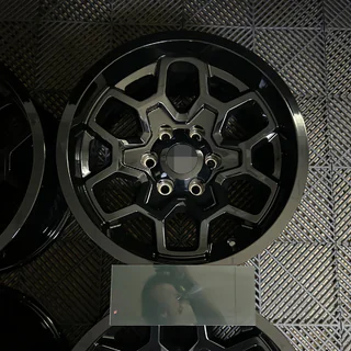 Geschmiedete OEM Felgen R17 (4 Stk) Foto 1