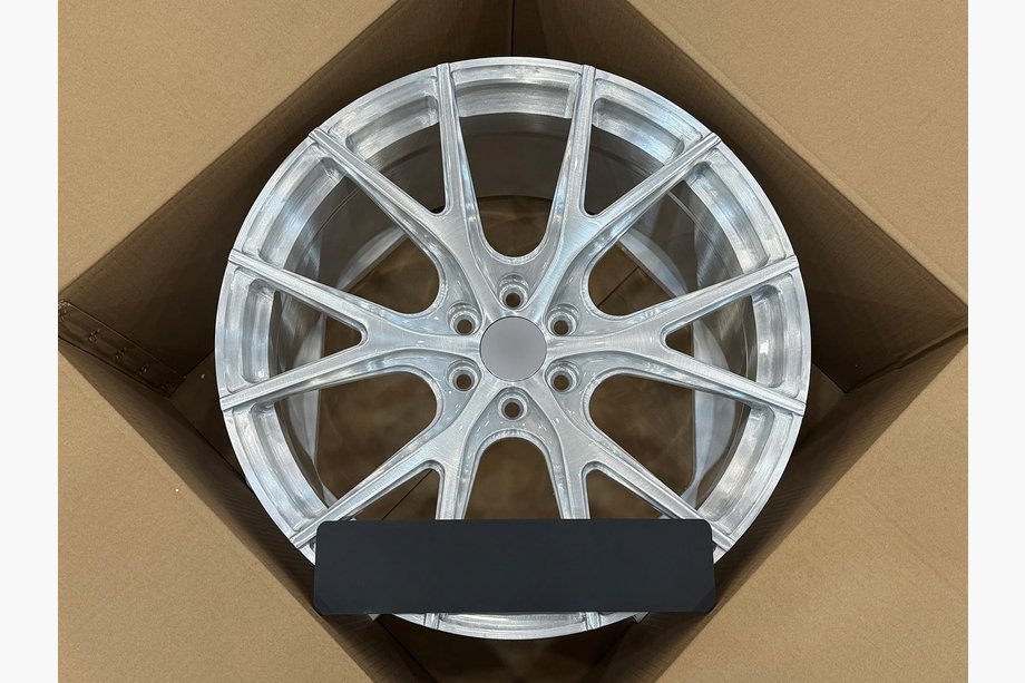 Dodge Viper 2003–2006 Geschmiedete OEM Felgen R19 R20 (4 Stk) Image