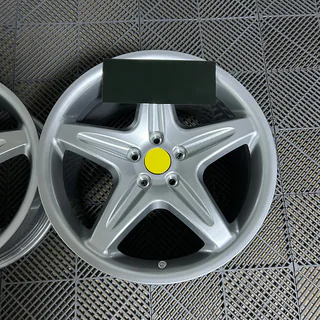 Geschmiedete OEM R18 Felgen (4 Stk) Ferrari 348 Foto 1