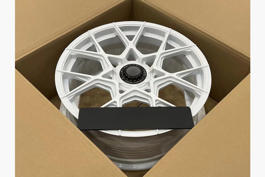 Lexus LFA 2010–2013 Geschmiedete OEM R20 V2 Felgen (4 Stk) Foto 3