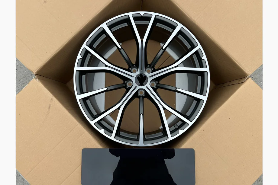 Maserati Grecale 2022– Geschmiedete OEM Felgen R20 (4 Stk) Foto 1
