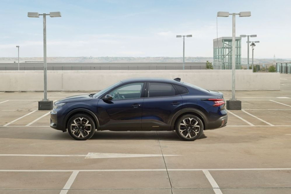 Citroen C4 X 2024 Test: Stilvoller Crossover-Fastback mit Komfort Foto 3