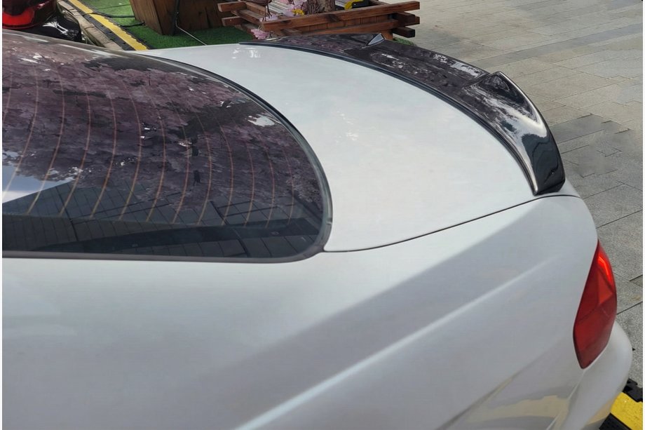BMW 3 Series E90/E91 2005-2011 M4-Style Heckspoiler (für E90, Schwarz Glanz) Foto 1