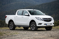 Mazda BT-50 2012- Seitenschweller Bosphorus Black (2 Stk., Aluminium) Foto 1
