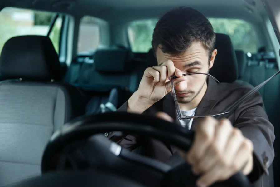 Reisetipps für lange Fahrten: So bleiben Sie am Steuer fit