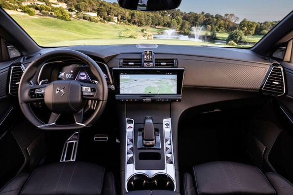 DS 7: Premium französischer Crossover mit Fokus auf Eleganz Foto 5