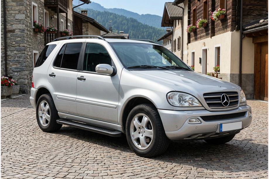 Mercedes ML W163 1997-2005 Trittbretter Allmond Black (2 Stk., Aluminium) Image