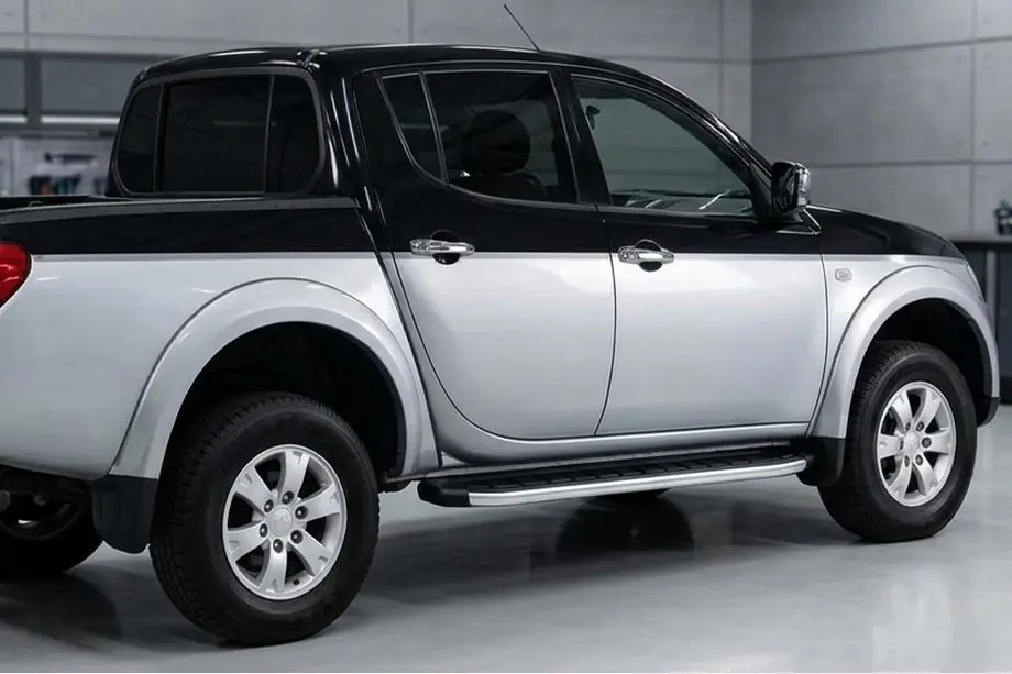 Mitsubishi L200 2006-2015 Seitenschweller Fullmond (2 Stk., Aluminium) Image