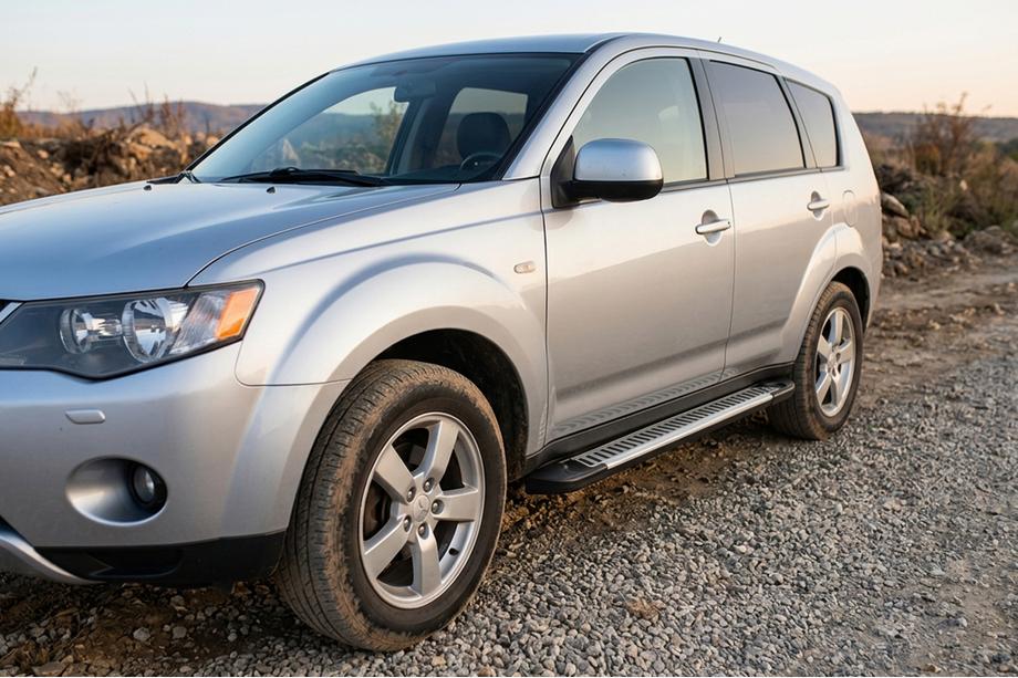 Mitsubishi Outlander 2006-2012 Seitenschweller Line (2 Stk., Aluminium) Image